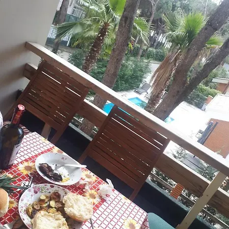 Private Full In Appartement *