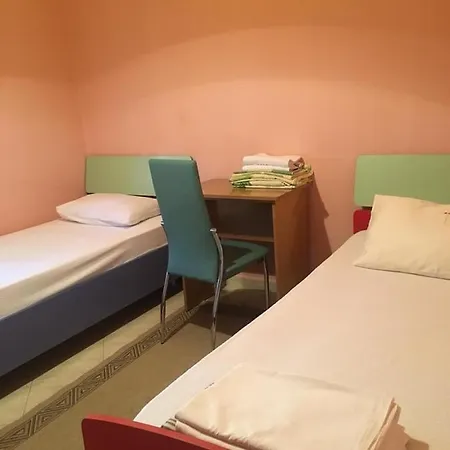Private Full In Appartement *